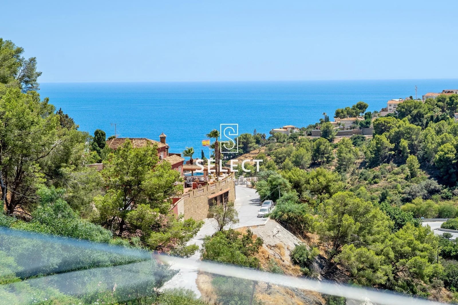 Chalet de 3 habitaciones en La Herradura en venta con piscina - 670.000 € (Ref: 9938220)
