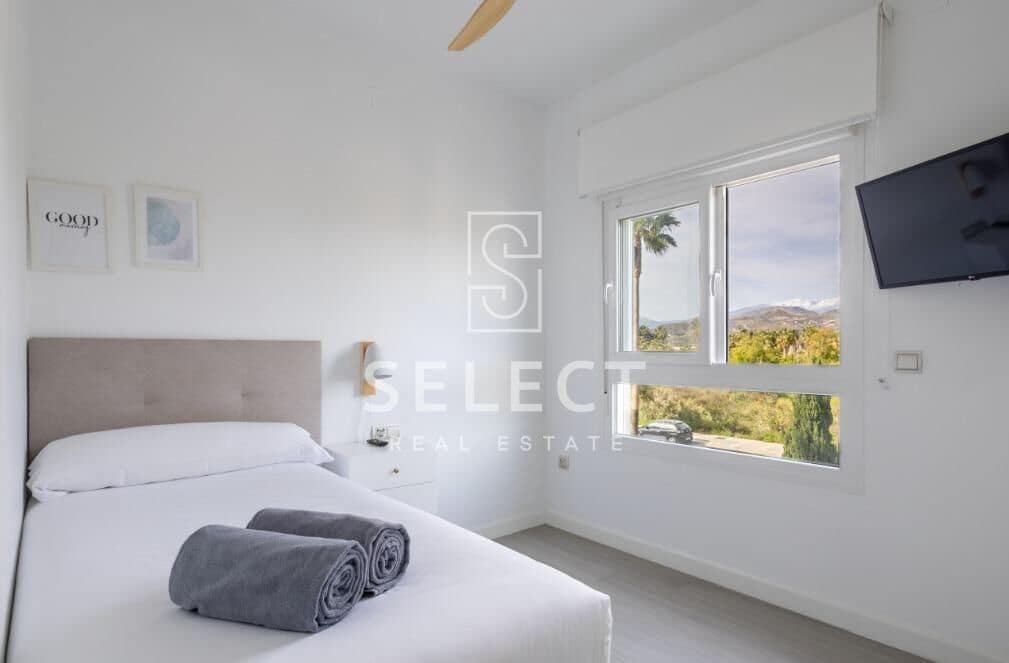 2 soverom Leilighet til salgs i Motril med svømmebasseng garasje - € 372 000 (Ref: 9973338)