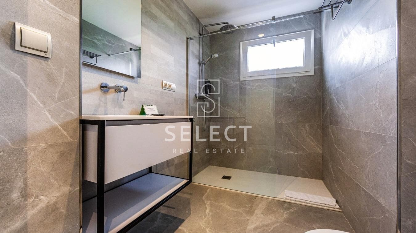 2 soverom Leilighet til salgs i Motril med svømmebasseng garasje - € 372 000 (Ref: 9973338)