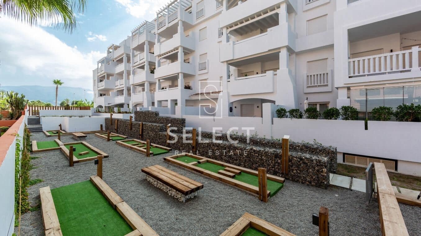 2 soverom Leilighet til salgs i Motril med svømmebasseng garasje - € 372 000 (Ref: 9973338)