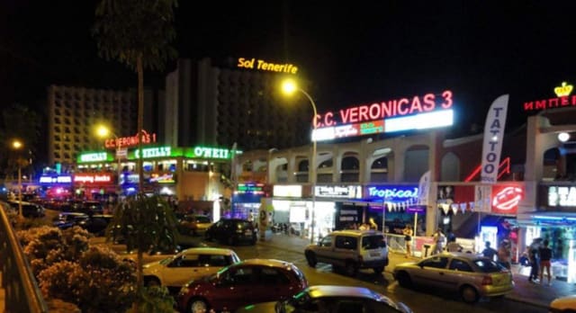 Restaurant/Bar til salg i Playa de las Americas, Arona - € 590.000 (Ref: 9165443)