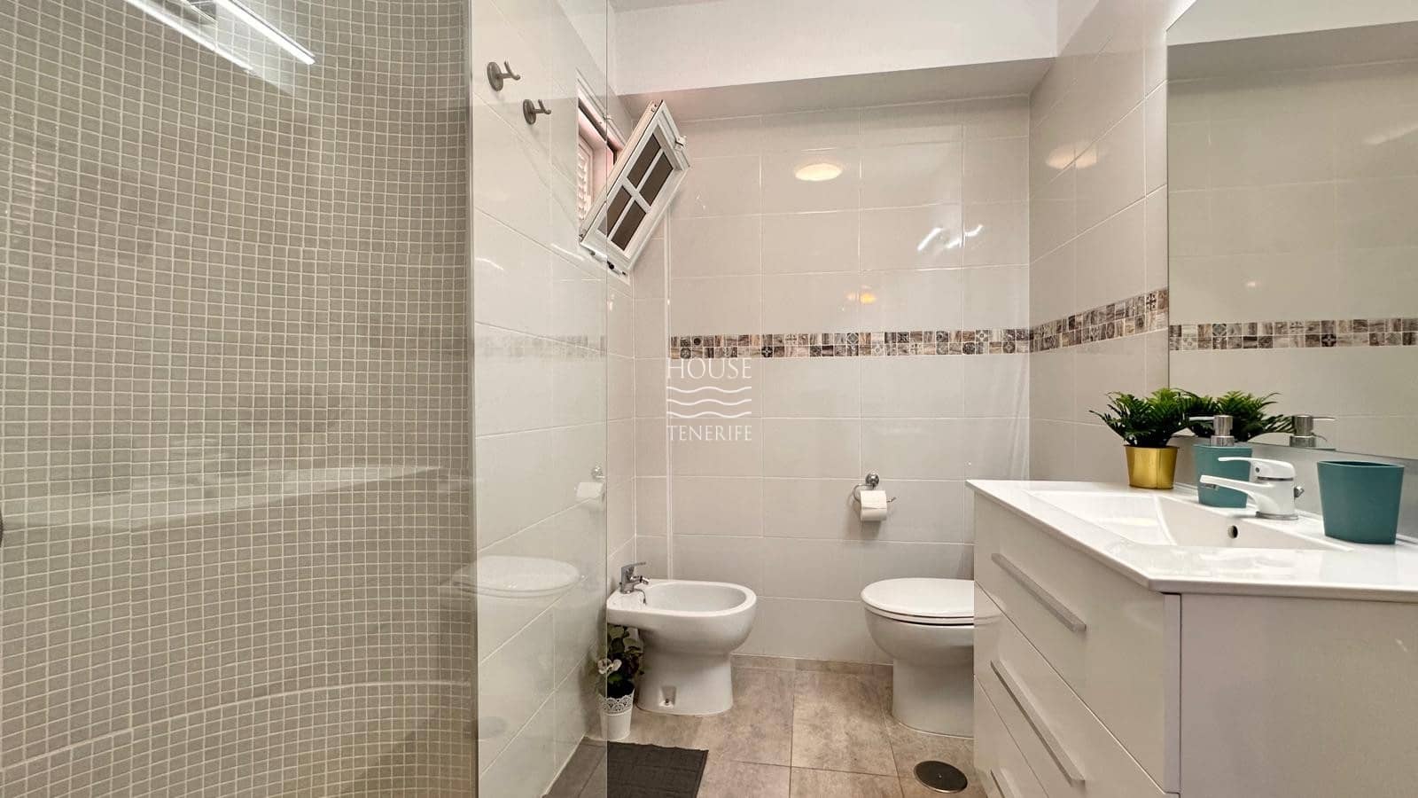 1 bedroom Apartment for sale in Adeje - € 350,000 (Ref: 9357265)