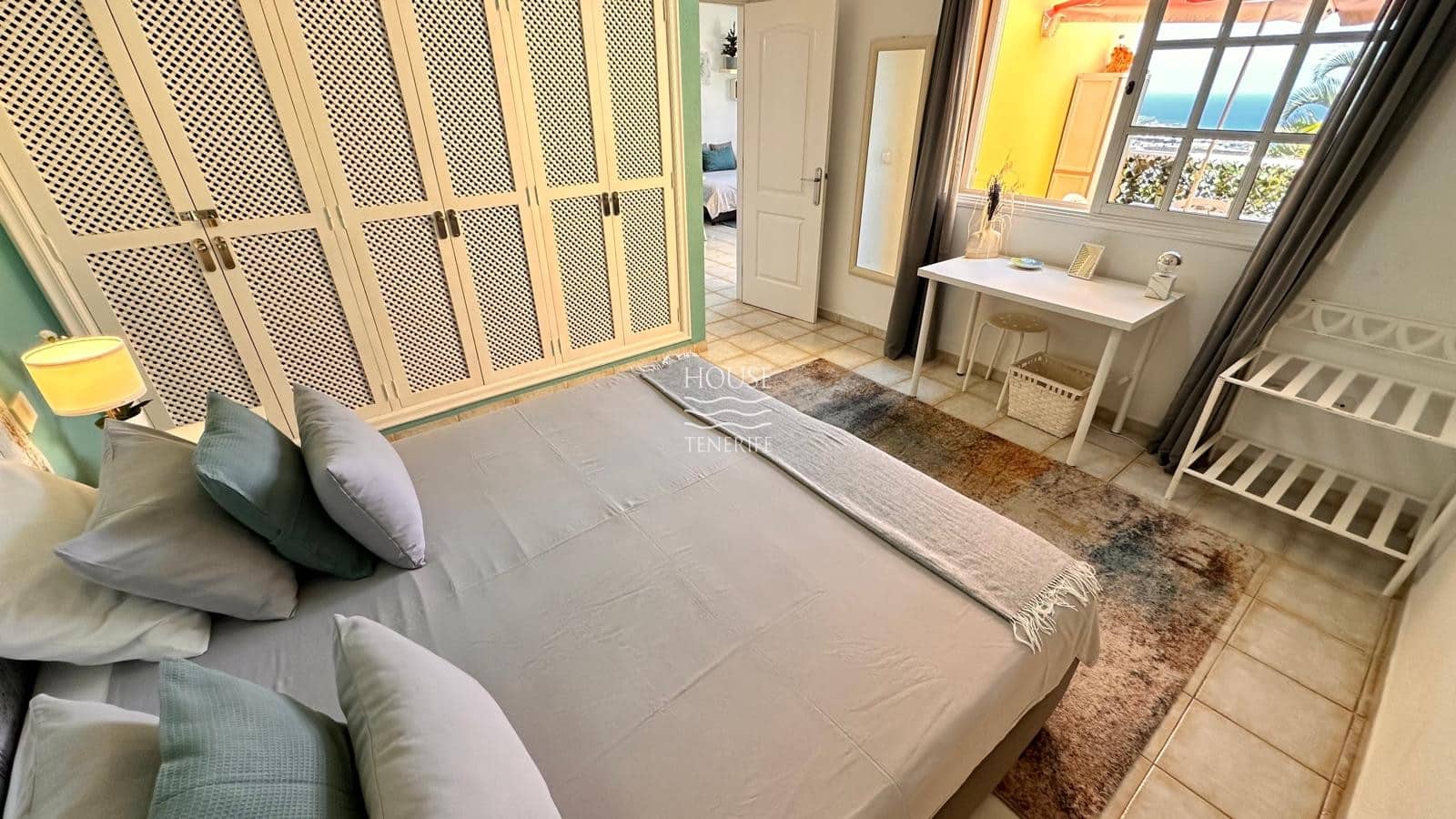 1 bedroom Apartment for sale in Adeje - € 350,000 (Ref: 9357265)