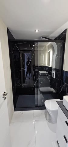 1 bedroom Apartment for sale in Playa de las Americas, Arona - € 263,000 (Ref: 9357270)