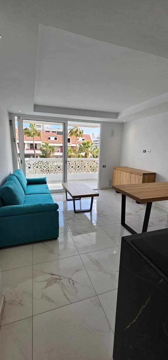 1 bedroom Apartment for sale in Playa de las Americas - € 263,000 (Ref: 9357270)