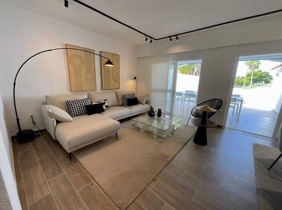 3 soveværelse Byhus til salg i La Caleta Adeje, Adeje - € 1.250.000 (Ref: 9357275)