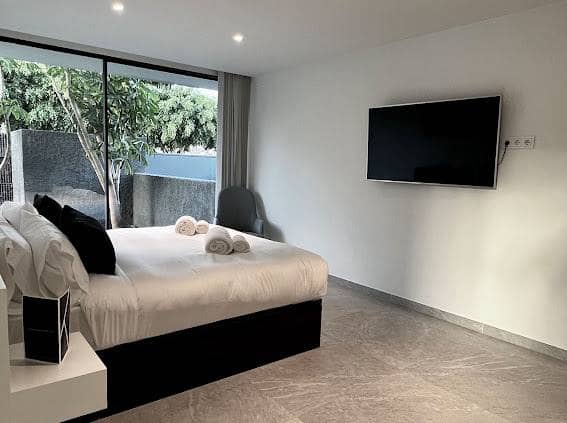 4 soveværelse Villa til salg i La Caleta Adeje - € 4.990.000 (Ref: 9357276)