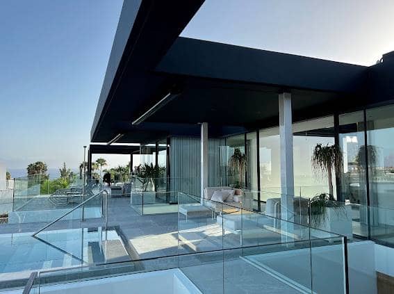 4 soveværelse Villa til salg i La Caleta Adeje - € 4.990.000 (Ref: 9357276)