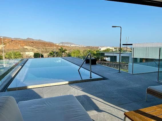 4 soveværelse Villa til salg i La Caleta Adeje - € 4.990.000 (Ref: 9357276)