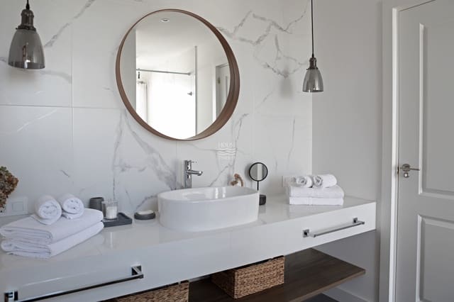 4 quarto Moradia em Banda para venda em San Eugenio, Adeje - 950 000 € (Ref: 9357278)