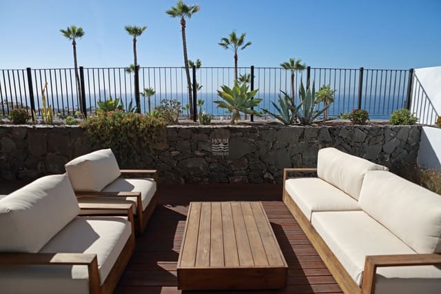 4 quarto Moradia em Banda para venda em San Eugenio, Adeje - 950 000 € (Ref: 9357278)