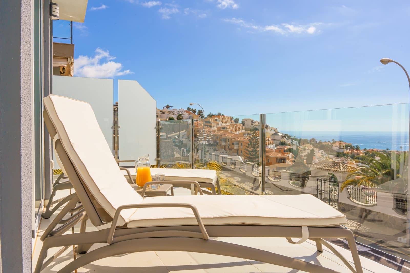 4 chambre Villa/Maison Mitoyenne à vendre à San Eugenio - 960 000 € (Ref: 9357281)