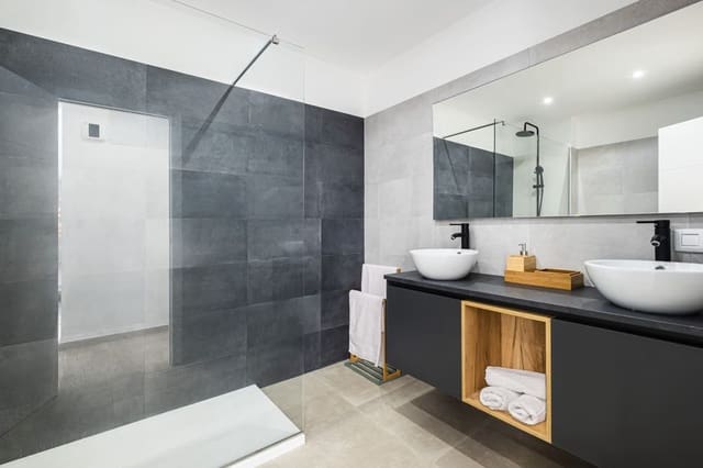 4 soverom Villa til salgs i La Caleta Adeje, Adeje med svømmebasseng - € 1 600 000 (Ref: 9357282)