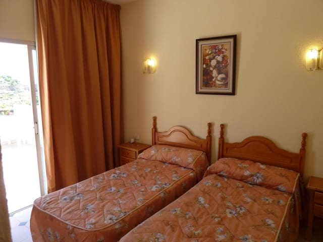 Apartamento de 1 habitación en San Eugenio, Adeje en venta - 220.000 € (Ref: 9357288)