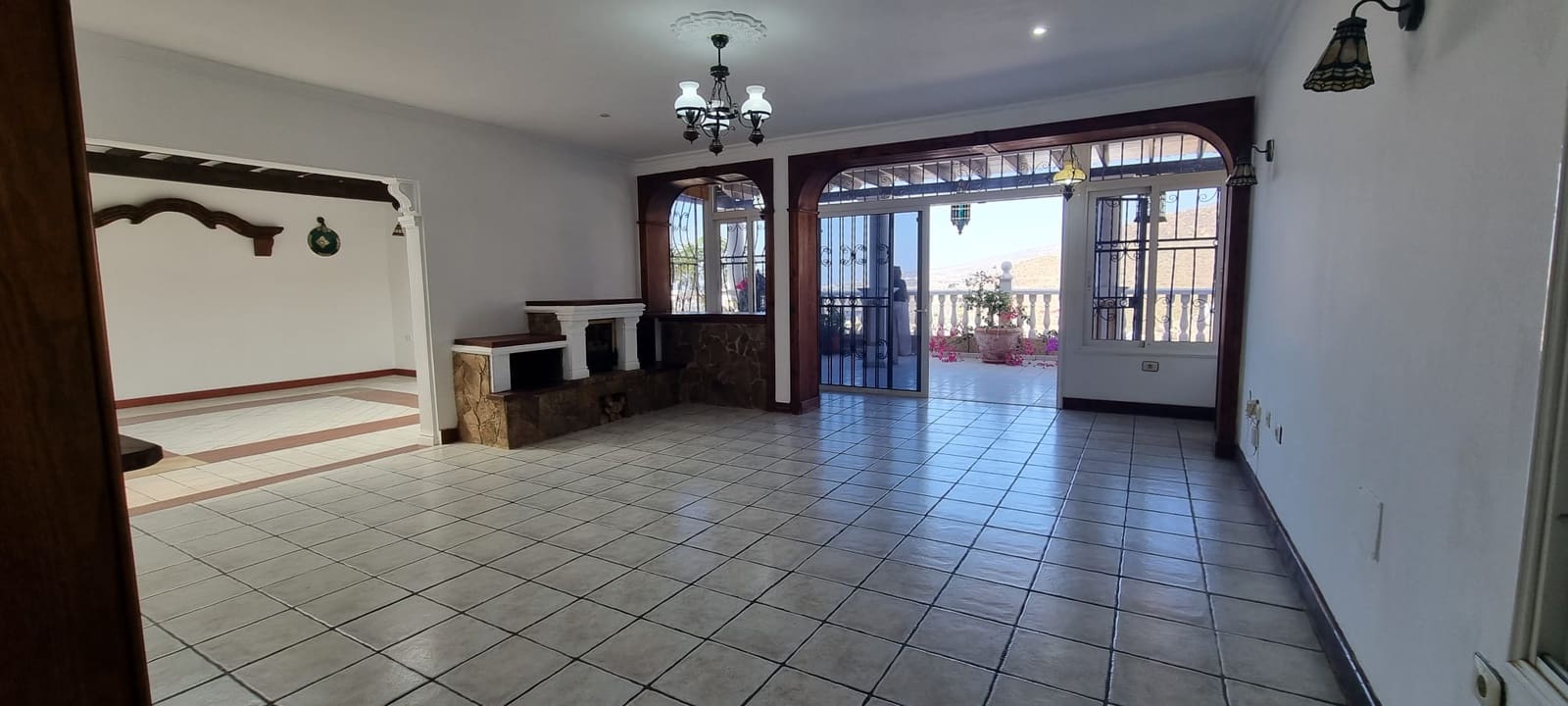 4 sovrum Villa till salu i Adeje - 1 200 000 € (Ref: 9357289)