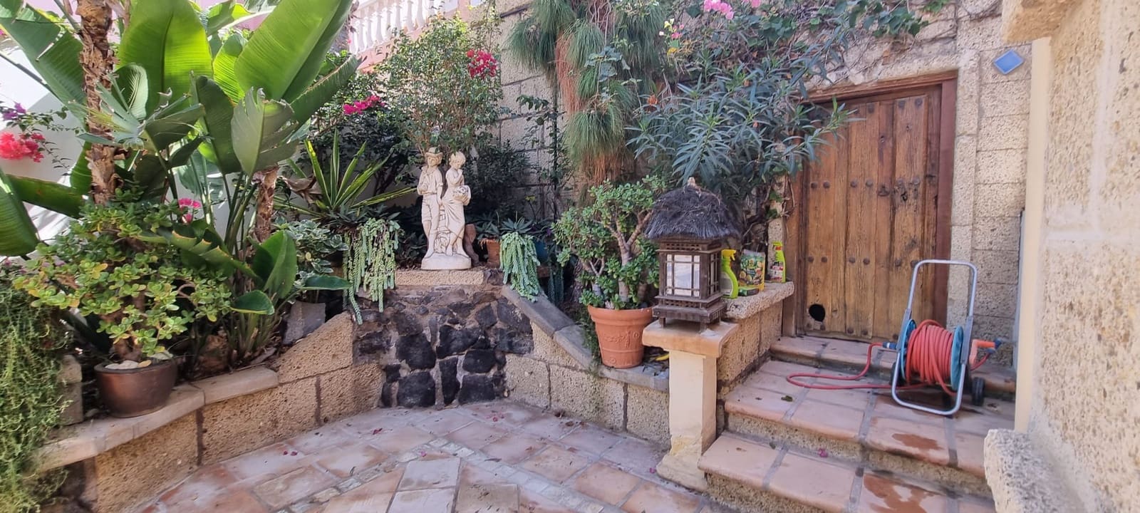 4 sovrum Villa till salu i Adeje - 1 200 000 € (Ref: 9357289)