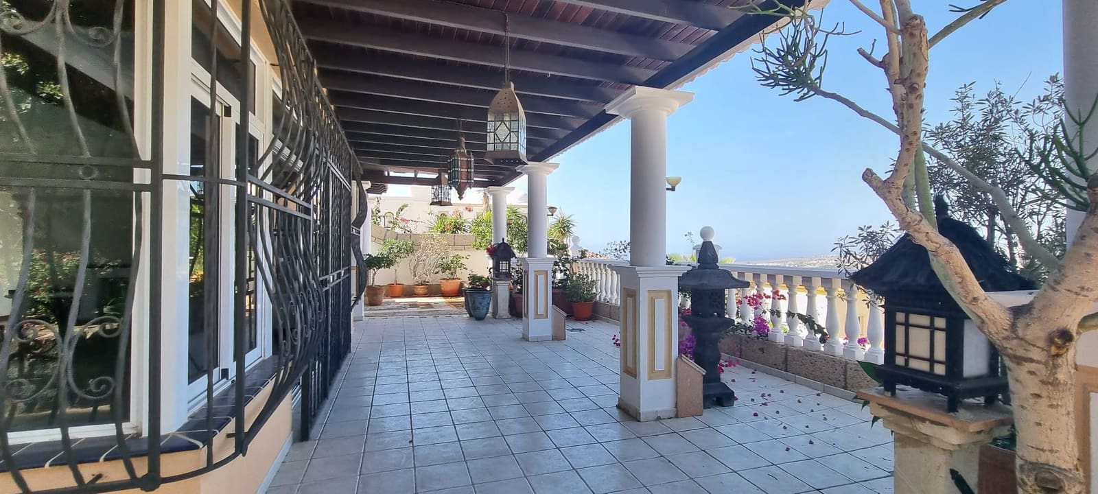 4 sovrum Villa till salu i Adeje - 1 200 000 € (Ref: 9357289)