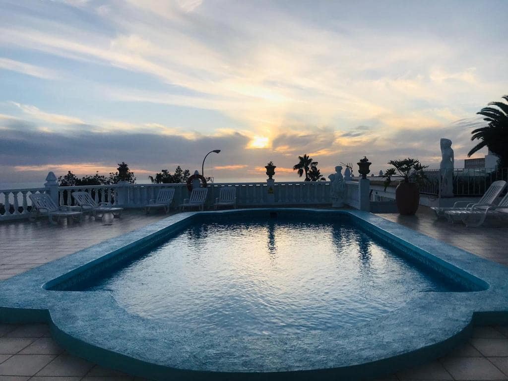 4 soverom Villa til salgs i Playa Paraiso med svømmebasseng - € 1 300 000 (Ref: 9357294)