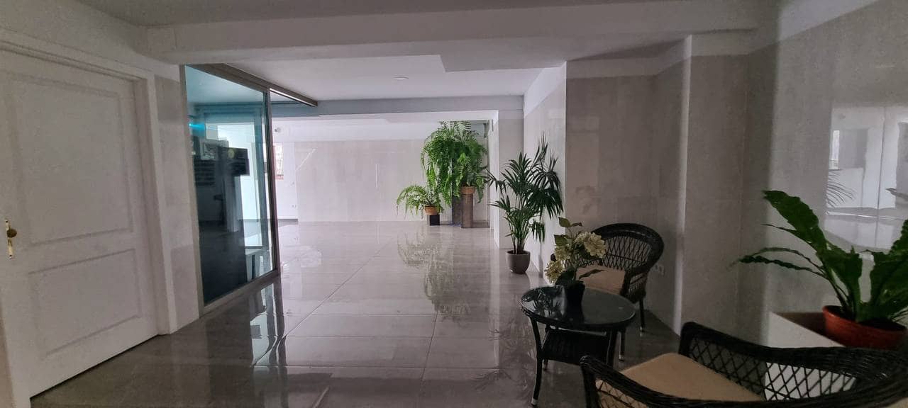 1 slaapkamer Studio te koop in San Eugenio - € 215.000 (Ref: 9357296)