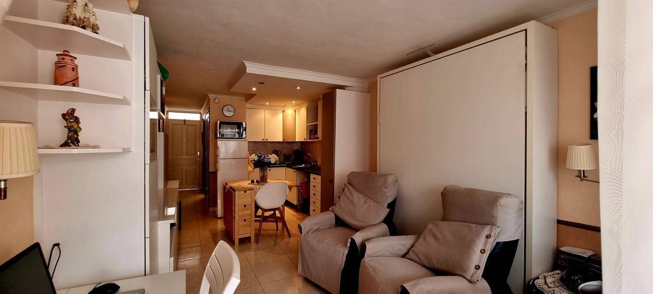 1 slaapkamer Studio te koop in San Eugenio - € 215.000 (Ref: 9357296)