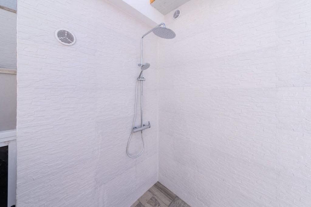 10 soverom Villa til salgs i Costa Adeje med svømmebasseng - € 1 550 000 (Ref: 9357297)