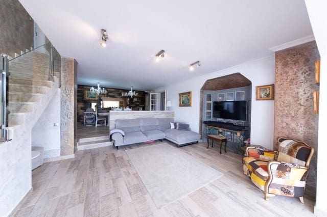 10 soverom Villa til salgs i Costa Adeje, Adeje med svømmebasseng - € 1 550 000 (Ref: 9357297)