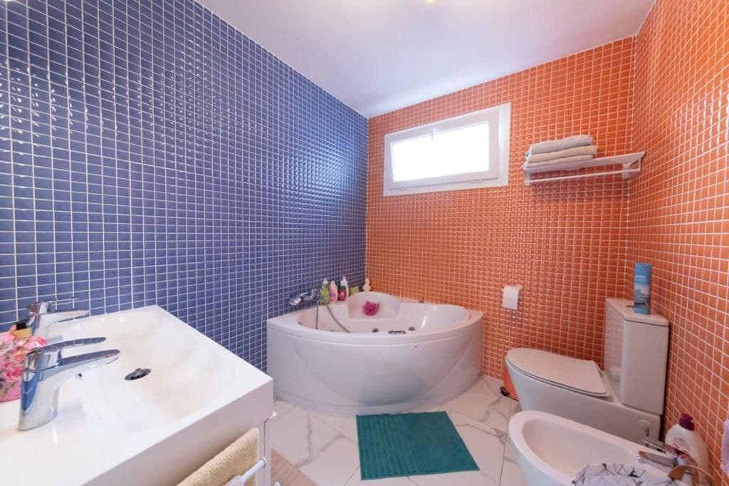 10 soverom Villa til salgs i Costa Adeje med svømmebasseng - € 1 550 000 (Ref: 9357297)