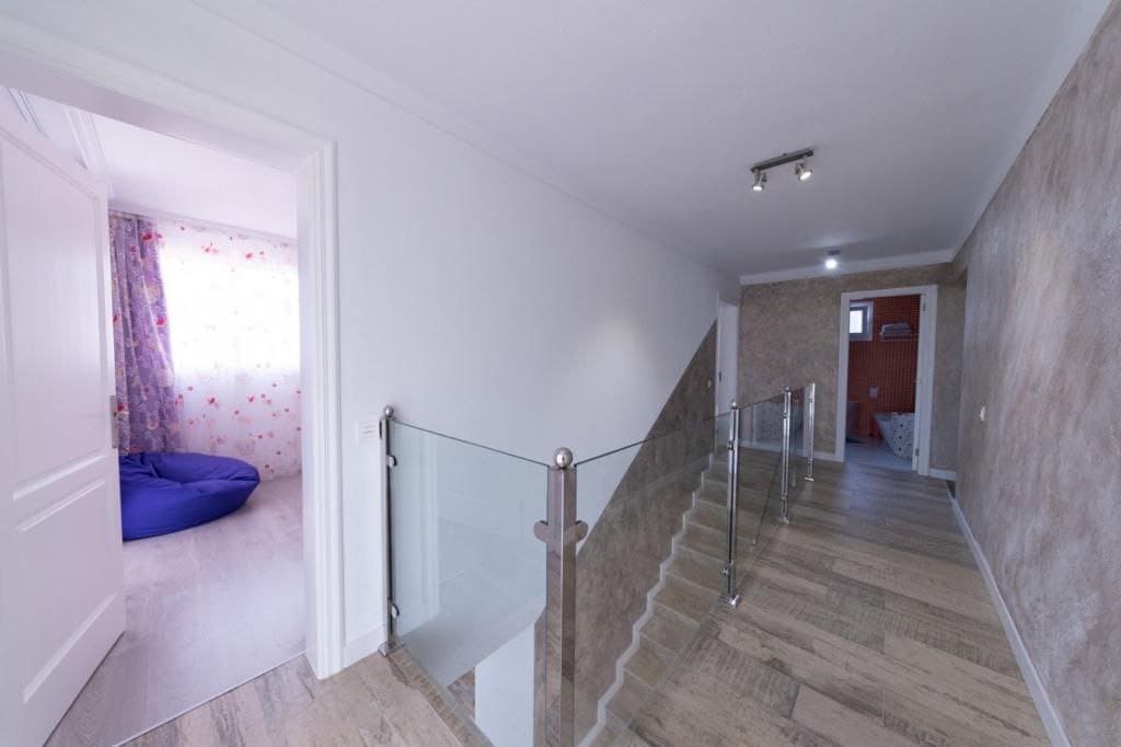 10 soverom Villa til salgs i Costa Adeje med svømmebasseng - € 1 550 000 (Ref: 9357297)