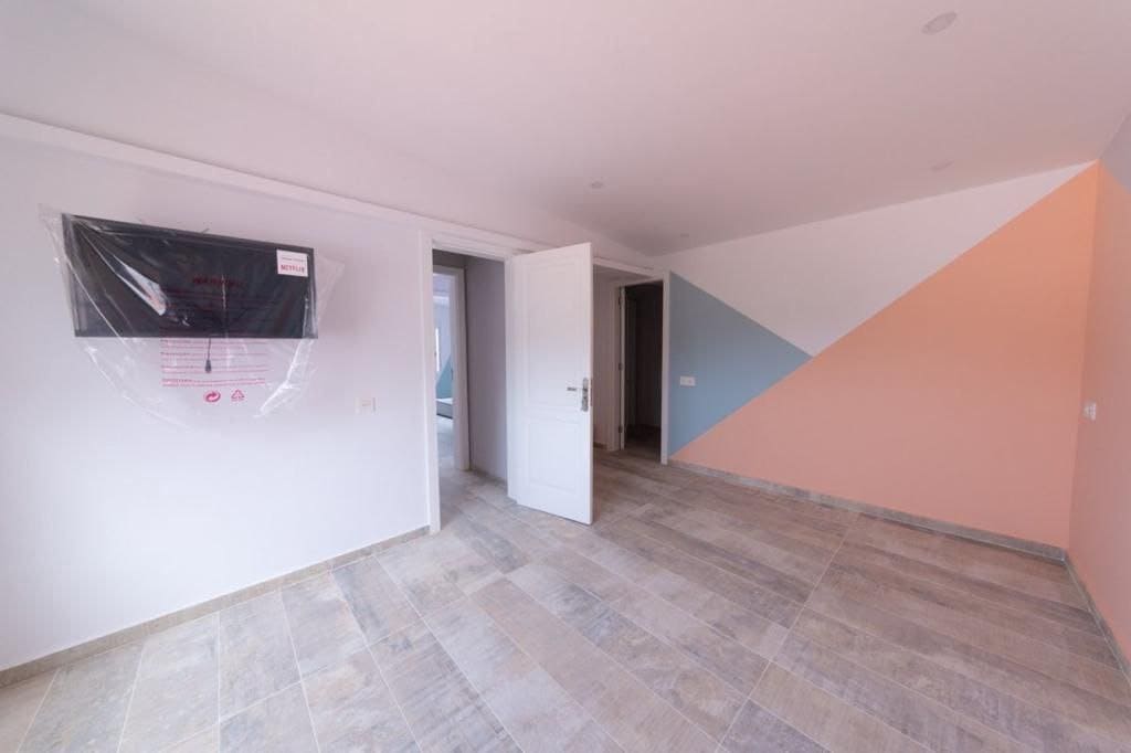 10 soverom Villa til salgs i Costa Adeje med svømmebasseng - € 1 550 000 (Ref: 9357297)