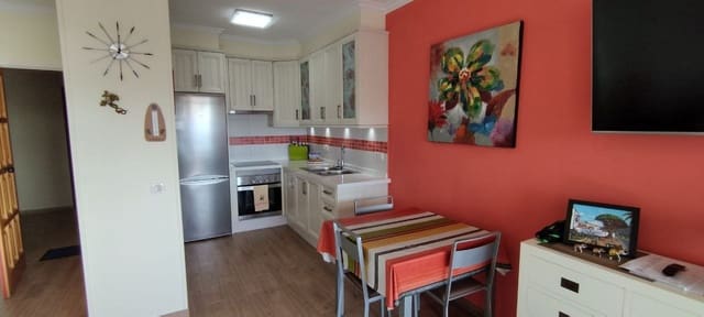 1 sovrum Lägenhet till salu i Costa Adeje, Adeje med pool - 260 000 € (Ref: 9357299)