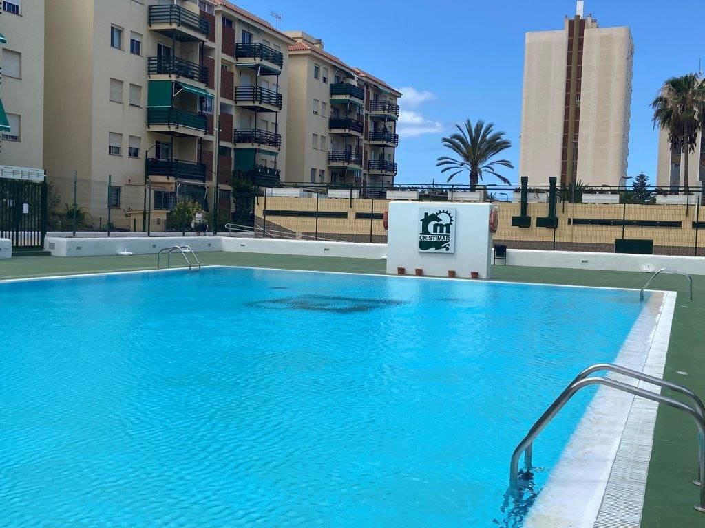2 sovrum Lägenhet till salu i Los Cristianos med pool - 275 000 € (Ref: 9357300)