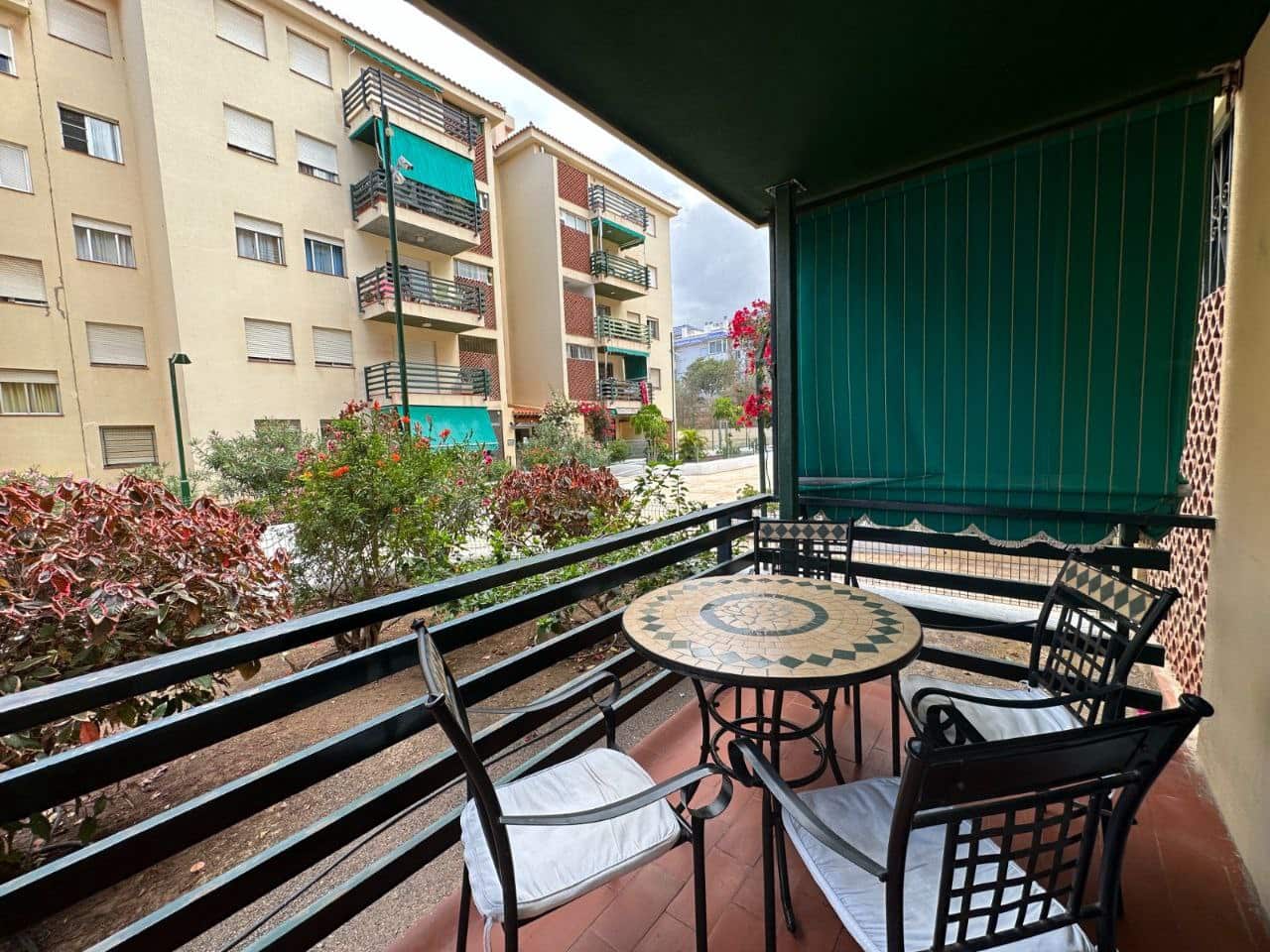 2 sovrum Lägenhet till salu i Los Cristianos med pool - 275 000 € (Ref: 9357300)