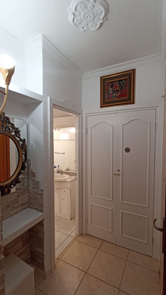 1 soverom Leilighet til salgs i Los Cristianos med svømmebasseng - € 260 000 (Ref: 9357301)