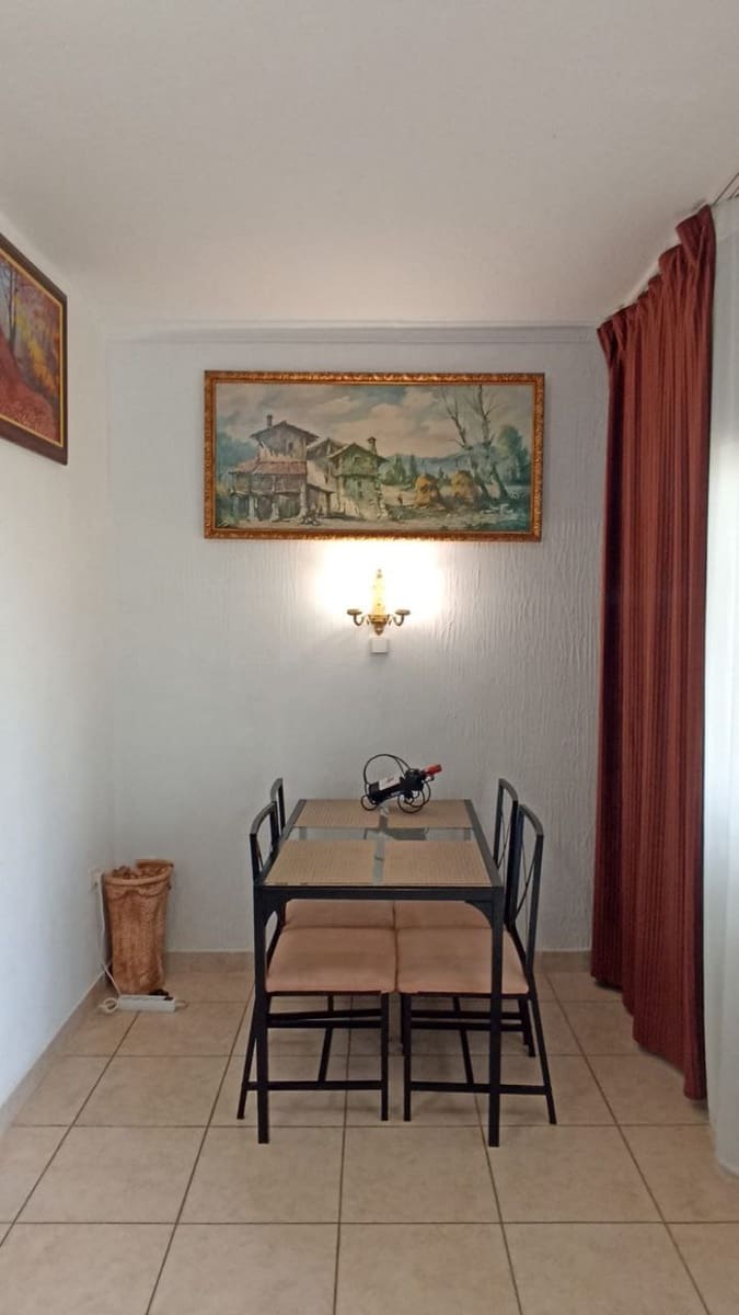 1 soverom Leilighet til salgs i Los Cristianos med svømmebasseng - € 260 000 (Ref: 9357301)