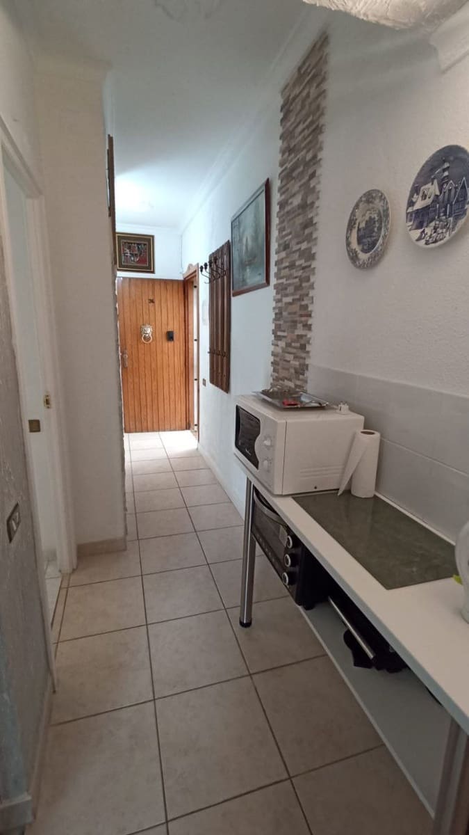 1 soverom Leilighet til salgs i Los Cristianos med svømmebasseng - € 260 000 (Ref: 9357301)