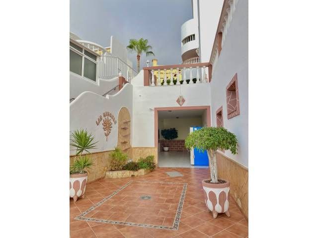 3 sovrum Hus till salu i Costa Adeje med pool - 395 000 € (Ref: 9357309)