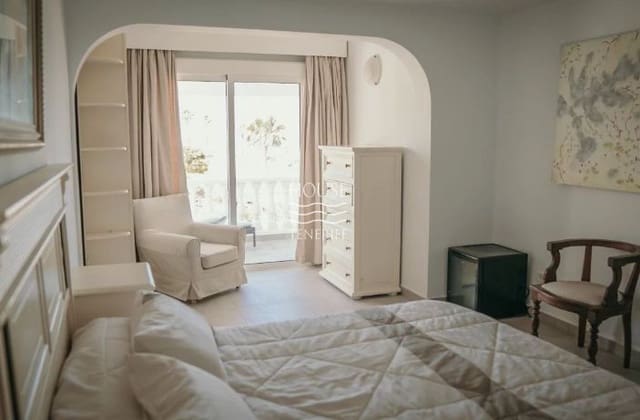 6 makuuhuone Huvila myytävänä paikassa Costa Adeje, Adeje mukana 
autotalli - 1 550 000 € (Ref: 9357315)