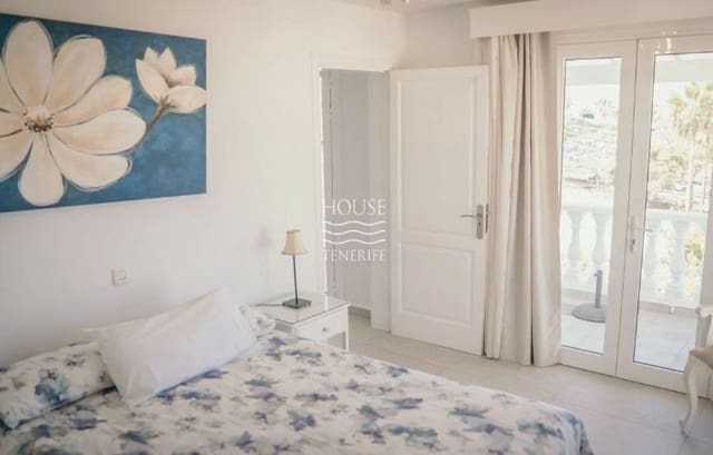 6 makuuhuone Huvila myytävänä paikassa Costa Adeje, Adeje mukana 
autotalli - 1 550 000 € (Ref: 9357315)