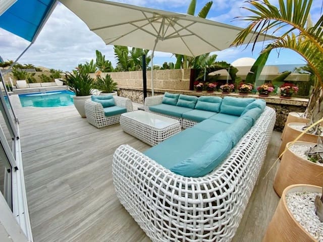 4 soverom Villa til salgs i Costa Adeje, Adeje - € 1 500 000 (Ref: 9357319)