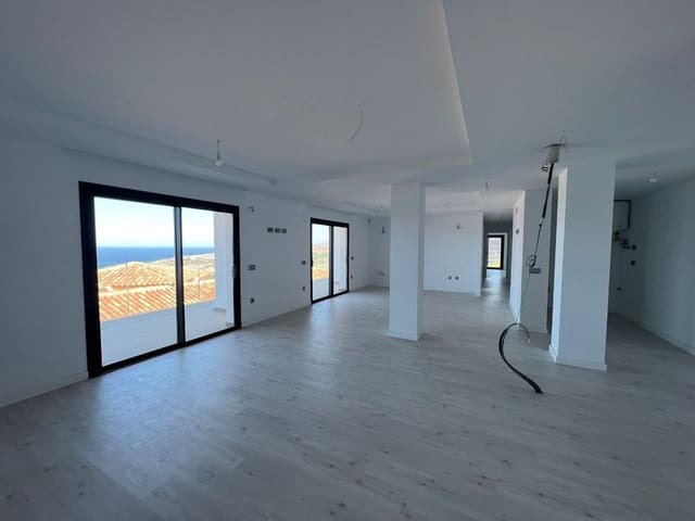 3 soveværelse Penthouse til salg i San Eugenio, Adeje med garage - € 890.000 (Ref: 9357320)