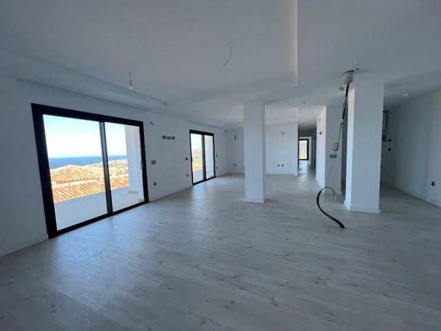 3 soveværelse Penthouse til salg i San Eugenio, Adeje med garage - € 890.000 (Ref: 9357320)