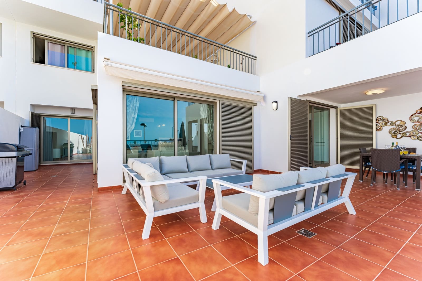 3 soverom Villa til salgs i La Caleta Adeje med svømmebasseng garasje - € 955 000 (Ref: 9357327)