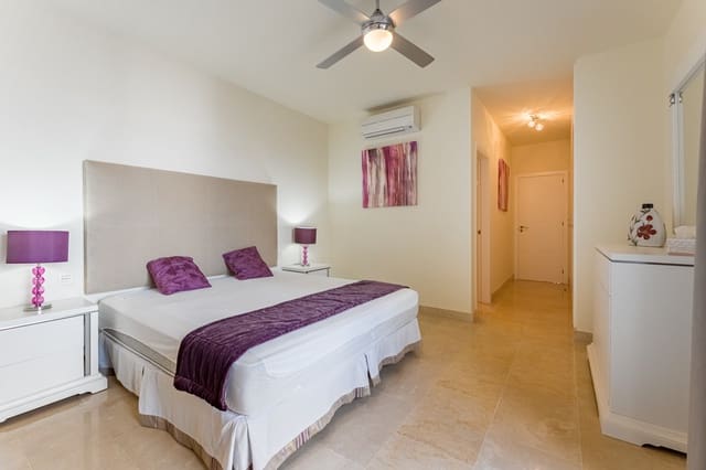 3 soverom Villa til salgs i La Caleta Adeje, Adeje med svømmebasseng garasje - € 955 000 (Ref: 9357327)