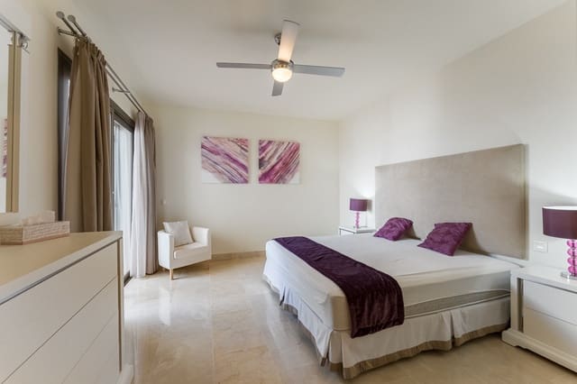 3 soverom Villa til salgs i La Caleta Adeje, Adeje med svømmebasseng garasje - € 955 000 (Ref: 9357327)