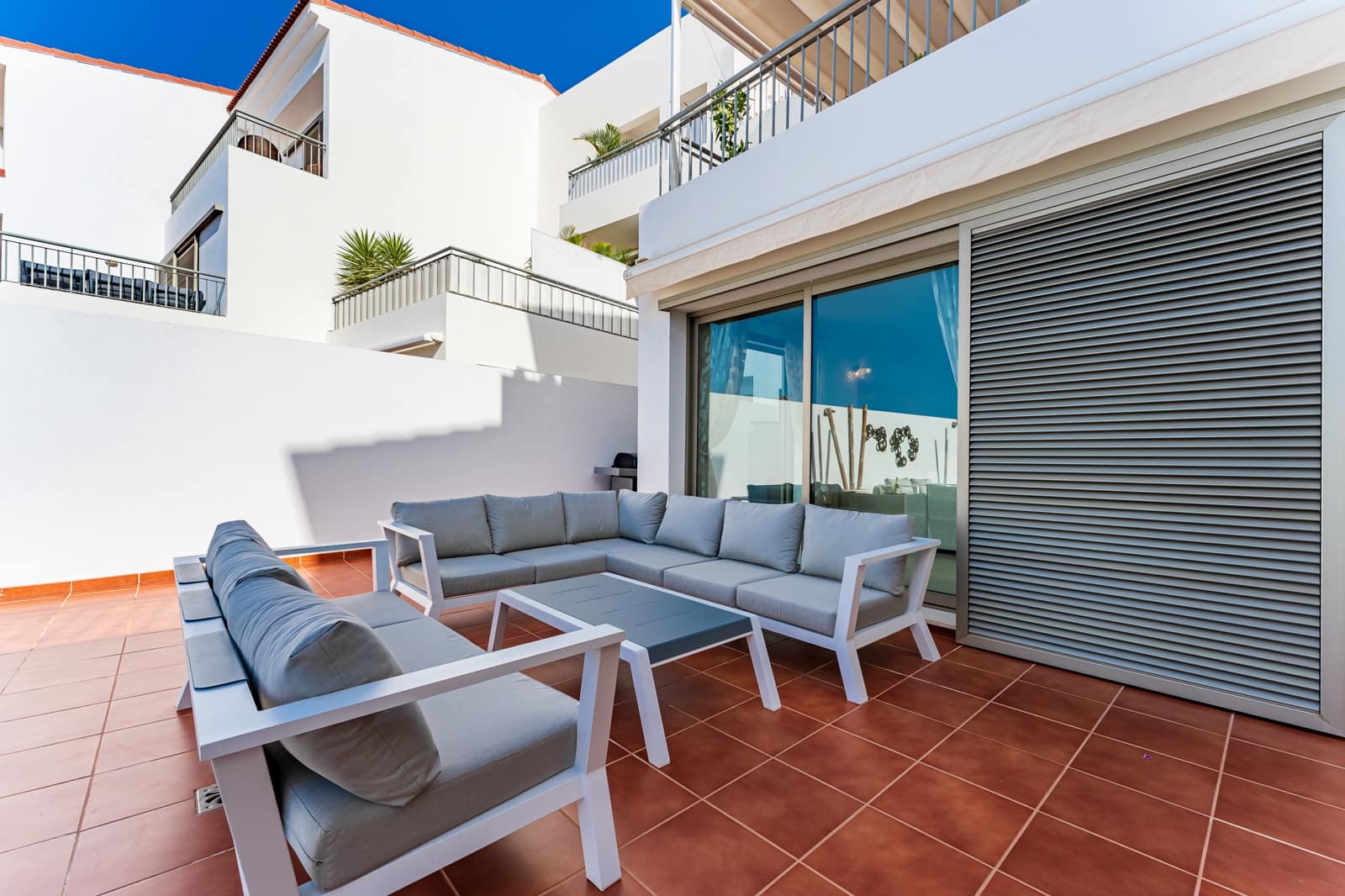 3 soverom Villa til salgs i La Caleta Adeje med svømmebasseng garasje - € 955 000 (Ref: 9357327)