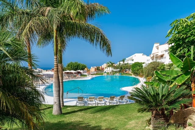 3 soverom Villa til salgs i La Caleta Adeje, Adeje med svømmebasseng garasje - € 955 000 (Ref: 9357327)