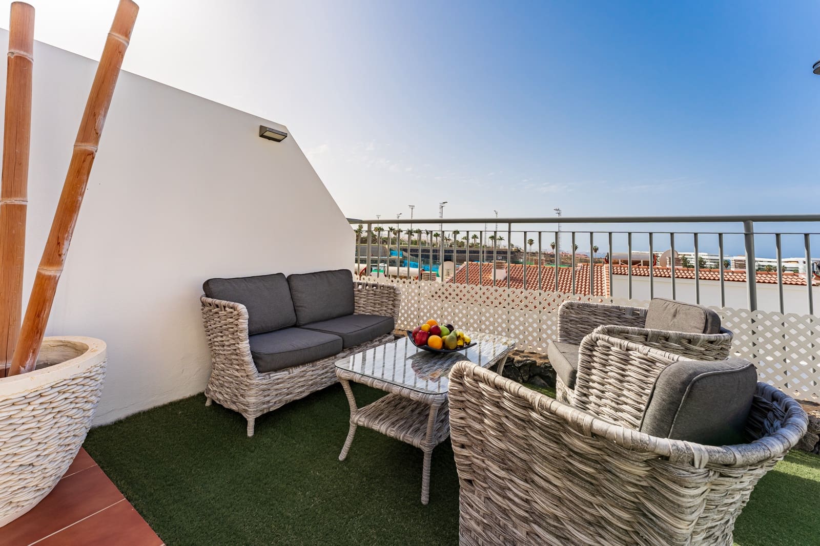 3 soverom Villa til salgs i La Caleta Adeje med svømmebasseng garasje - € 955 000 (Ref: 9357327)