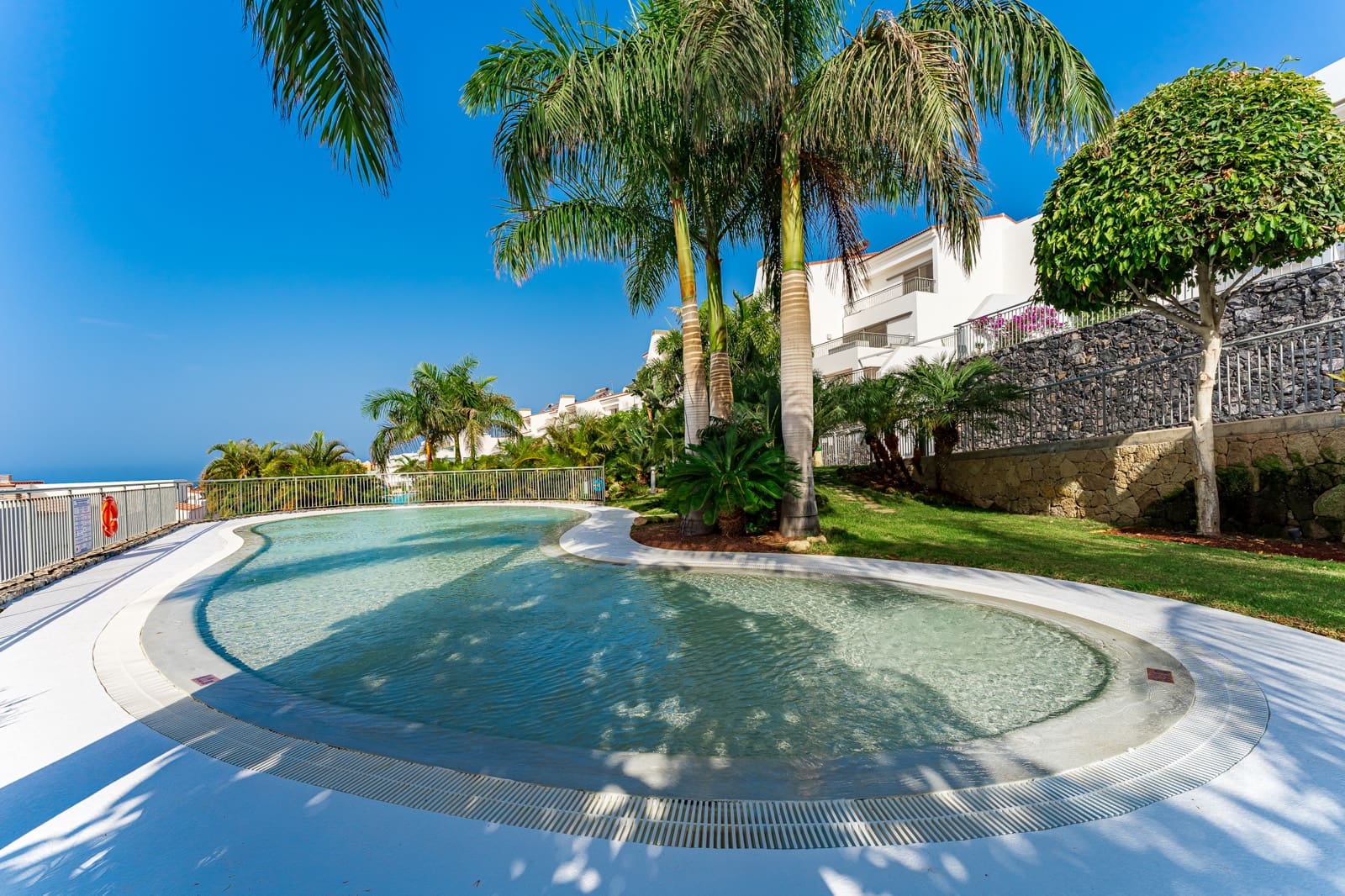 3 soverom Villa til salgs i La Caleta Adeje med svømmebasseng garasje - € 955 000 (Ref: 9357327)