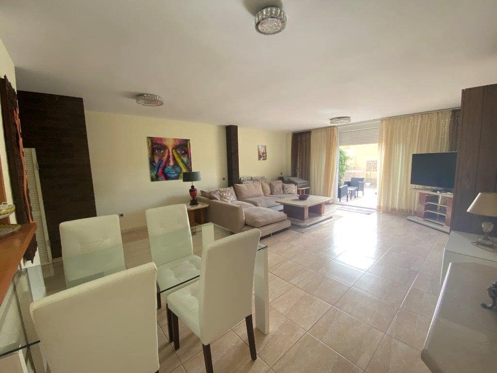 3 soveværelse Finca/Landehus til salg i Adeje med swimmingpool - € 495.000 (Ref: 9357341)