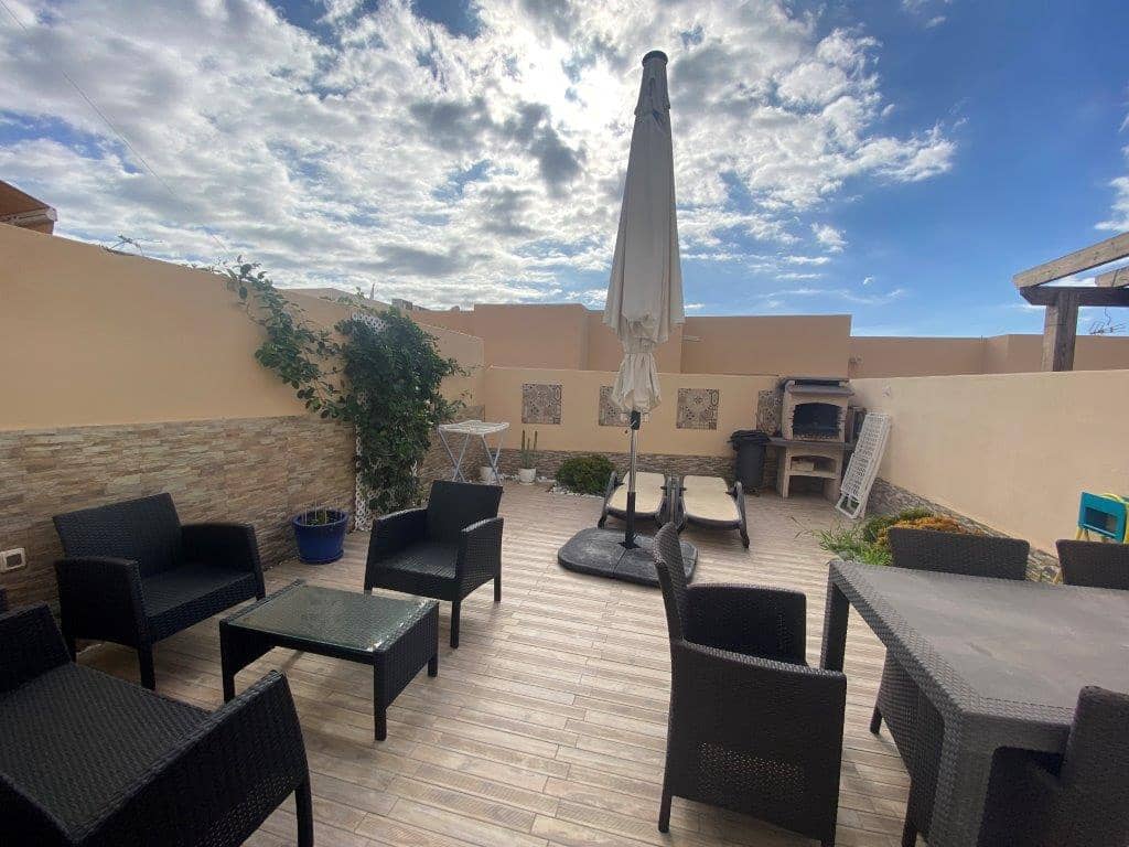 3 soveværelse Finca/Landehus til salg i Adeje med swimmingpool - € 495.000 (Ref: 9357341)